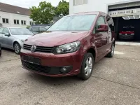 Używany VW Caddy 140 KM (102 kW) 2011 Czerwony Minivan