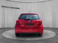 Gebraucht Toyota Yaris Comfort 99 PS (72 kW) 2014 Rot Kleinwagen