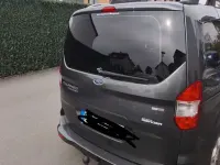 Gebraucht Ford Tourneo Courier Titanium 101 PS (74 kW) 2017 Schwarz Van / Kleinbus
