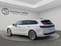 Gebraucht VW Passat Business 150 PS (110 kW) 2025 Weiß Limousine