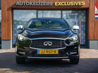 Gebraucht Infiniti Q30 Premium 122 PS (89 kW) 2016 Schwarz Kleinwagen