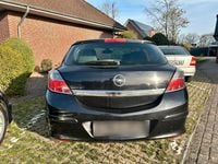 Second-hand Opel Astra 105 CP (77 kW) 2005 Negru Coupe