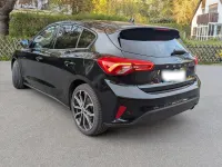 Usado Ford Focus Titanium 155 CV (114 kW) 2020 Negro Berlina
