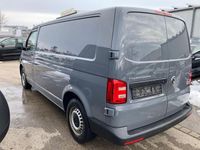 Gebraucht VW Transporter 150 PS (110 kW) 2019 Grau Van