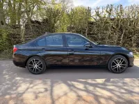 Gebraucht BMW 320 Advantage 190 PS (139 kW) 2018 Schwarz Limousine