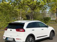 Gebraucht Kia Niro 141 PS (103 kW) 2017 Weiß SUV