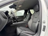 Gebraucht Volvo V60 145 PS (106 kW) 2024 Kombi