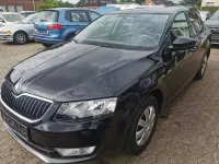 Gebraucht Skoda Octavia Ambition 105 PS (77 kW) 2015 Schwarz Kombi