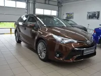 Gebraucht Toyota Avensis Executive 147 PS (108 kW) 2016 Havannabraun mica metallic Kombi