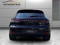 Second-hand Porsche Macan 245 CP (180 kW) 2018 Negru SUV