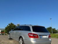 Gebraucht Mercedes E220 Avantgarde 170 PS (125 kW) 2012 Silber Limousine