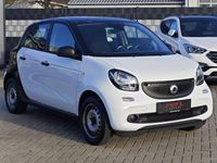 Gebraucht Smart ForFour Basis 71 PS (52 kW) 2019 Weiß Kleinwagen