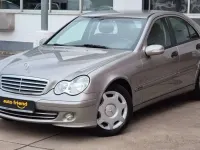 Gebraucht Mercedes C200 122 PS (89 kW) 2004 Cubanitsilber Limousine
