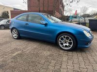 Gebraucht Mercedes C200 163 PS (119 kW) 2001 Blau Coupé