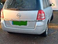 Gebraucht Opel Zafira Edition 140 PS (102 kW) 2009 Silber Van / Kleinbus