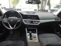 gebraucht BMW 318 d Touring Aut. 8-fach Navi PDC LED Klimaaut.