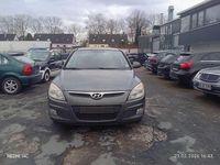 Gebraucht Hyundai i30 Comfort 109 PS (80 kW) 2007 Steel gray Kleinwagen