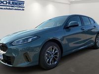 Neu BMW 116 Performance 122 PS (89 kW) 2026 Schwarz Kleinwagen