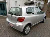 Gebraucht Toyota Yaris 64 PS (47 kW) 2005 Silber Kleinwagen