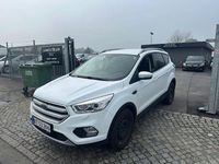 Gebraucht Ford Kuga Trend 120 PS (88 kW) 2017 Weiß SUV
