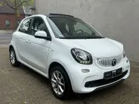 Używany Smart ForFour Basis 71 KM (52 kW) 2016 Biały Hatchback