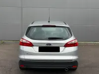 Usado Ford Focus 116 CV (85 kW) 2014 Plateado Familiar