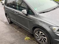 Gebraucht VW Touran 116 PS (85 kW) 2019 Grau Van / Kleinbus