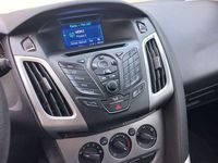 Gebraucht Ford Focus Trend 125 PS (91 kW) 2013 Braun Limousine