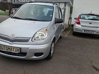 Gebraucht Toyota Yaris Verso Sol 84 PS (61 kW) 2003 Silber Van / Kleinbus