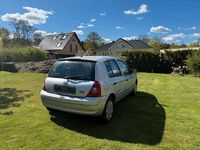 Second-hand Renault Clio II 60 CP (44 kW) 2003 Argintiu Hatchback