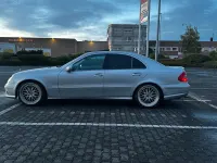 Gebraucht Mercedes E500 306 PS (225 kW) 2003 Silber Limousine