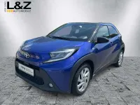 Gebraucht Toyota Aygo Pulse 72 PS (52 kW) 2022 Juniper blue (8y8)/ black mica Kleinwagen