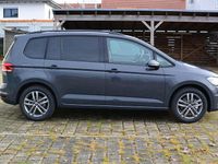 Neu VW Touran Edition 150 PS (110 kW) 2025 Grau Van / Kleinbus