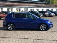 Gebraucht Peugeot 308 Allure 131 PS (96 kW) 2020 Lackierung magneticblau/metal Limousine