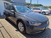 Używany VW Passat S 122 KM (89 kW) 2021 Szary Kombi