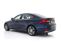 Gebraucht Lexus IS300h Business Edition 223 PS (164 kW) 2018 Blau Limousine