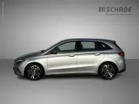 Gebraucht Mercedes B180 Progressive 116 PS (85 kW) 2024 Silber Van / Kleinbus