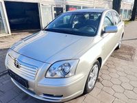Gebraucht Toyota Avensis 129 PS (94 kW) 2004 Silber Limousine