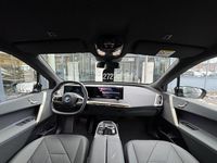 Gebraucht BMW iX Sport Line 239 kW (326 PS) 2023 Black sapphire SUV