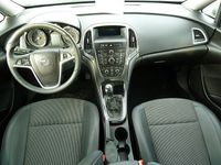 Gebraucht Opel Astra Excellence 140 PS (102 kW) 2013 Silber metallic Limousine