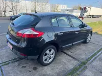 Używany Renault Mégane Dynamique 131 KM (96 kW) 2008 Czarny Sedan/Limuzyna