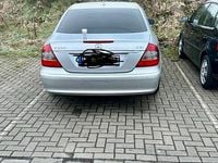 Second-hand Mercedes E220 170 CP (125 kW) 2007 Argintiu Berlinǎ