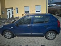 Second-hand Dacia Sandero 75 CP (55 kW) 2009 Albastru Hatchback