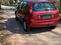 Gebraucht Ford Fiesta 80 PS (58 kW) 2007 Rot Kleinwagen