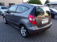 gebraucht Mercedes A180 CDI AVANTGARDE TEMP. KLIMA LICHT AUT. ALU