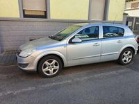 Gebraucht Opel Astra 116 PS (85 kW) 2008 Silber Limousine