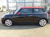 Gebraucht Mini John Cooper Works Essential 231 PS (169 kW) 2023 Midnight black ii Kleinwagen