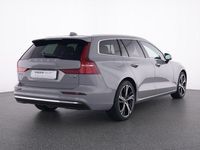 Gebraucht Volvo V60 Plus 350 PS (257 kW) 2024 Grau vapour grey / metallic Kombi