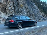 Gebraucht BMW 330 231 PS (169 kW) 2006 Schwarz Kombi