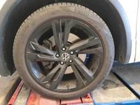 Gebraucht VW Tiguan Style 200 PS (147 kW) 2022 Oryxweiß perlmutteffekt SUV